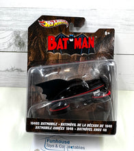 Hot Wheels Premium Pop Culture BATMAN ~ 1940’s Batmobile 2011