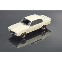 Holden LJ GTR XU1 Torana Custard 1972 Scale 1:24 Opening Doors & Bonnet*