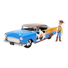 Toy Story – 1:24 Woody Figure with 1955 Chevrolet Bel Air Diecast Vehicle