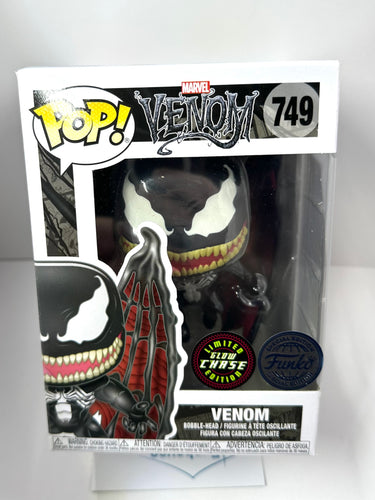 Marvel Funko Pop - Venom CHASE Venomized No. 749 + Protector