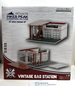 GREENLIGHT PIKES PEAK HILL CLIMB Vintage Gas Station DIARAMA 1:64