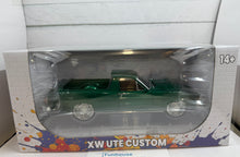 DDA Collectibles FORD XW UTE CUSTOM Sfragismeno Sealed Body Scale 1:24 GREEN