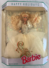 *MATTEL ~ 1992 Happy Holidays Special Edition Christmas Barbie  VINTAGE