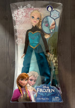 * MATTEL ~ DISNEY Frozen ELSA Doll Color Magic ~ Y9964  2013