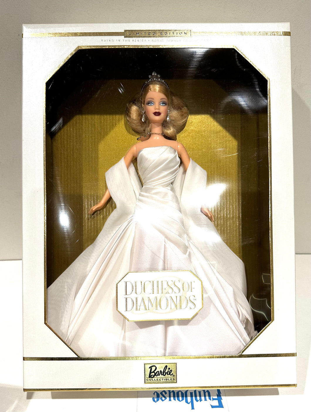 BARBIE Collectables Duchess of Diamonds RELEASE 2000 features Swarovski Crystals