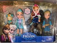 *2013 Disney Frozen Anna Elsa Petite Deluxe Collector Giftset