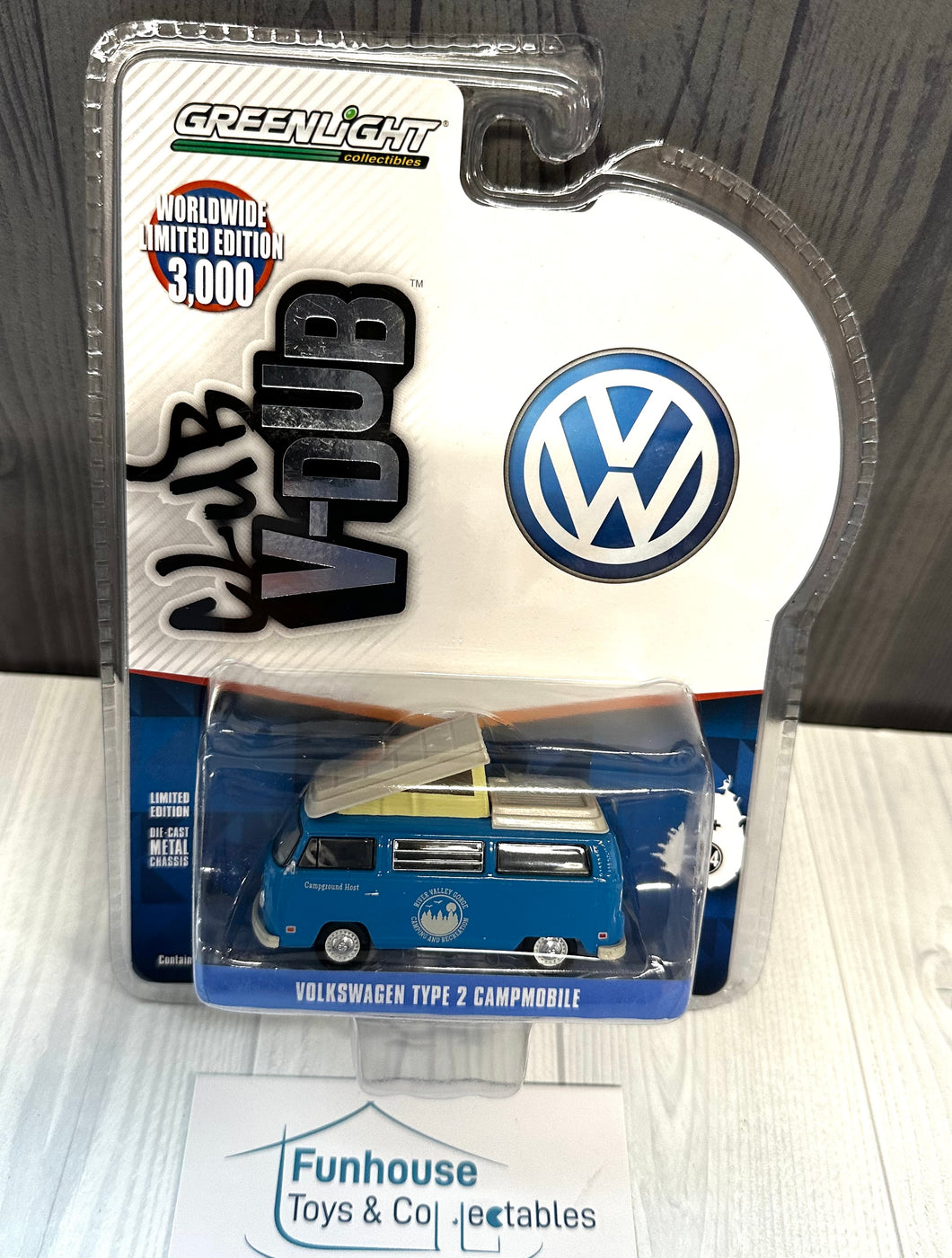 Greenlight - Volkswagen Type 2 CAMPMOBILE 1:64 scale diecast