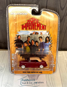 Greenlight Hollywood Series Home Imorovements 1946 FORD SUPER DE LUXE SERIES 40