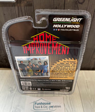 Greenlight Hollywood Series Home Imorovements 1946 FORD SUPER DE LUXE SERIES 40