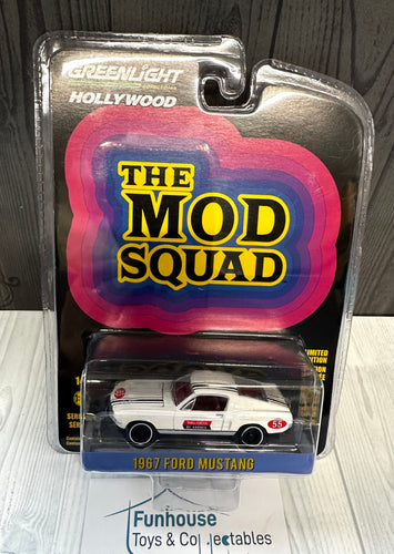 GREENLIGHT HOLLYWOOD SERIES 36 THE MOD SQUAD 1967 FORD MUSTANG 1:64 SCALE