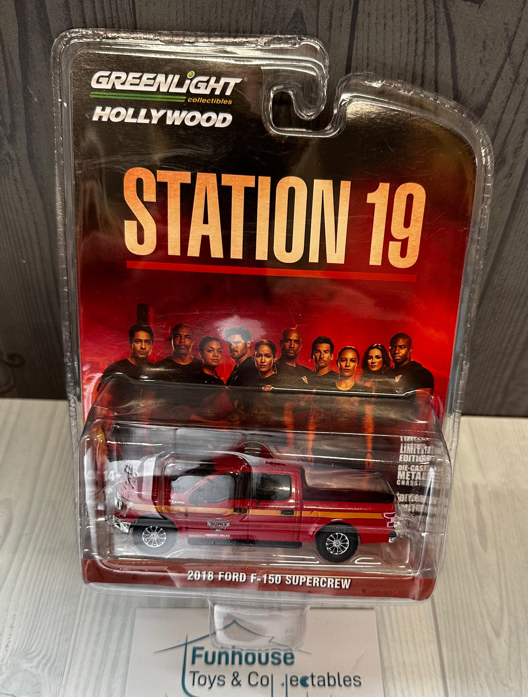 GREENLIGHT HOLLYWOOD SERIES 36 STATION 19 2018 FORD F-150 SUPERCREW 1:64 SCALE