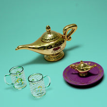 DISNEY TEA POT & GLASSES SET: ALADDIN - LAMP