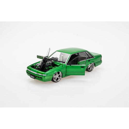 1:24 Osiris Green Supercharged Holden VL Calais Fully Detailed Diecast Car