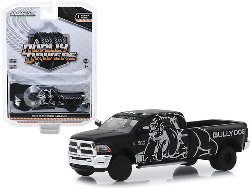 Greenlight 1:64 Dually Drivers 2018 Ram 3500 Laramie Bully Dog