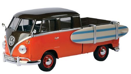 Volkswagen with Surf Board T1 Pick Up 1:24